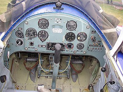 Кабина самолёта Як-55